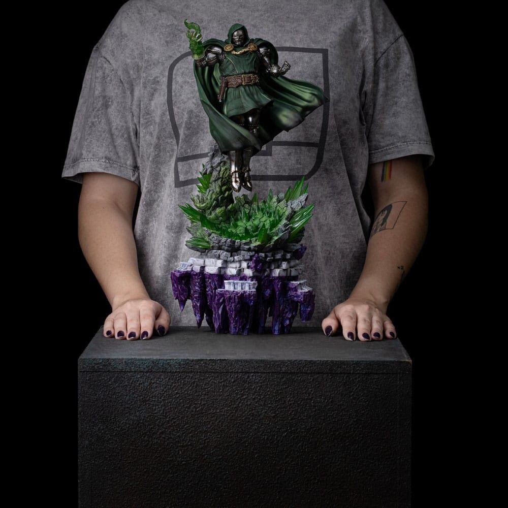 Iron Studios The Infinity Gauntlet Art Scale Statue 1/10 Doctor Doom Deluxe Edition 42 cm Iron Studios The Infinity Gauntlet Art Scale Statue 1/10 Doctor Doom Deluxe Edition 42 cm