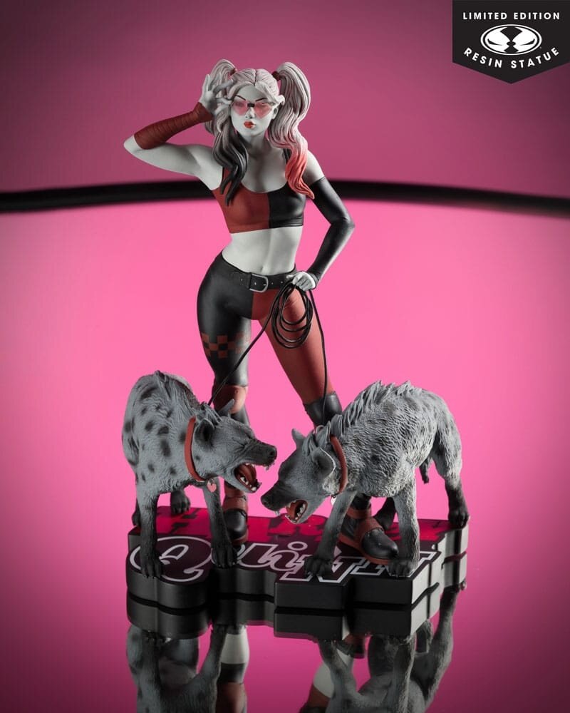 McFarlane Toys DC Direct Harley Quinn: Red, White & Black Statue 1/10 Harley Quinn by Jenny Frison 19 cm McFarlane Toys DC Direct Harley Quinn: Red, White & Black Statue 1/10 Harley Quinn by Jenny Frison 19 cm