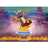 First 4 Figures Spyro : Year of the Dragon PVC Statue Spyro Skateboard 34 cm First 4 Figures Spyro : Year of the Dragon PVC Statue Spyro Skateboard 34 cm