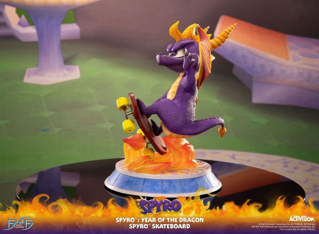 First 4 Figures Spyro : Year of the Dragon PVC Statue Spyro Skateboard 34 cm First 4 Figures Spyro : Year of the Dragon PVC Statue Spyro Skateboard 34 cm
