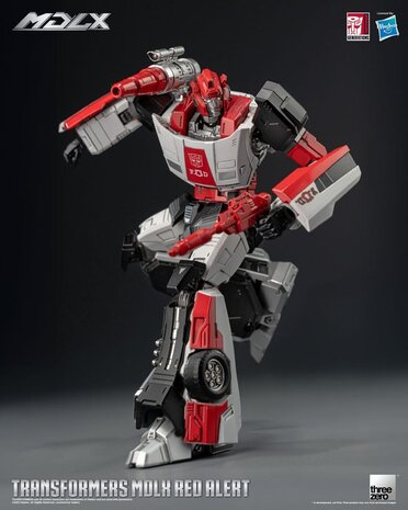 Threezero Transformers MDLX Action Figure Red Alert 15 cm Threezero Transformers MDLX Action Figure Red Alert 15 cm