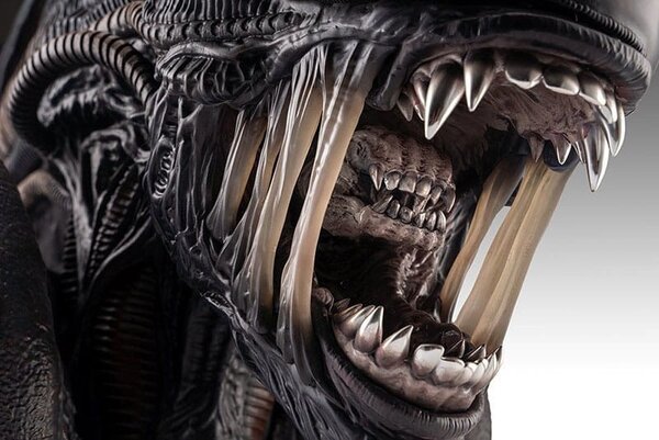 Hollywood Collectibles Group Alien Romulus Bust 1/1 Xenomorph 53 cm Hollywood Collectibles Group Alien Romulus Bust 1/1 Xenomorph 53 cm