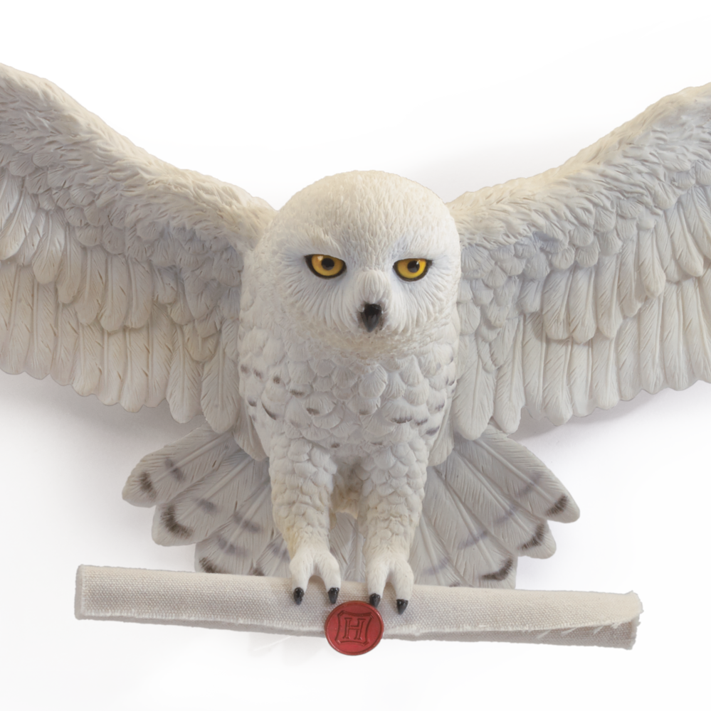 The Noble Collection Harry Potter Hedwig Owl Post Wall Decor 46 cm The Noble Collection Harry Potter Hedwig Owl Post Wall Decor 46 cm