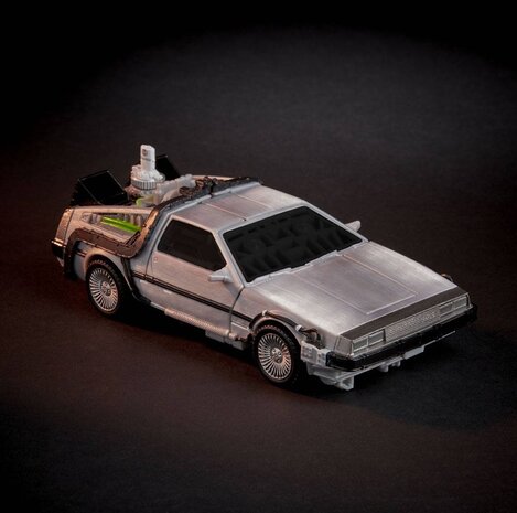 Hasbro Transformers x Back to the Future Action Figure Delorian 14 cm Hasbro Transformers x Back to the Future Action Figure Delorian 14 cm