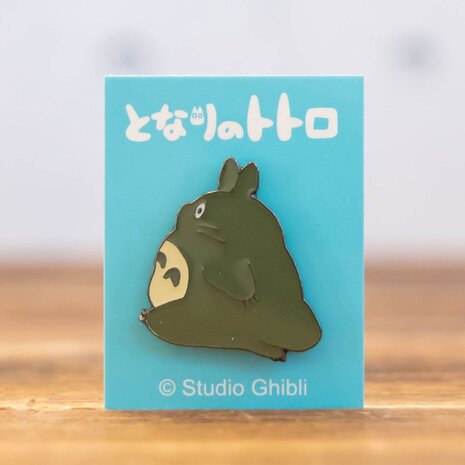 Benelic My Neighbor Totoro Pin Badge Big Totoro Walking Benelic My Neighbor Totoro Pin Badge Big Totoro Walking