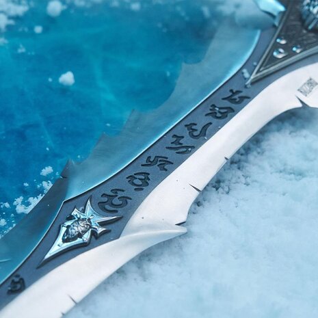 Blizzard World of Warcraft Replica 1/1 Frostmourne Sword Blizzard World of Warcraft Replica 1/1 Frostmourne Sword