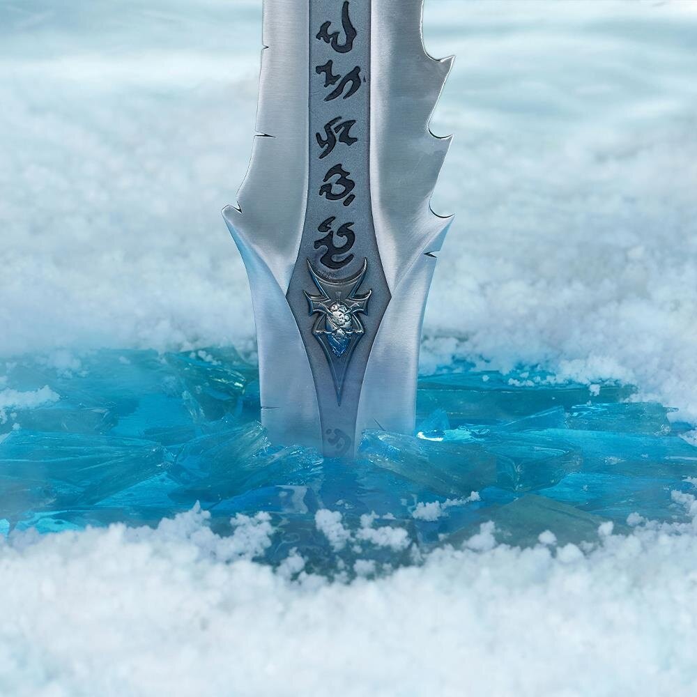Blizzard World of Warcraft Replica 1/1 Frostmourne Sword Blizzard World of Warcraft Replica 1/1 Frostmourne Sword