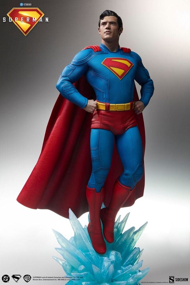 Sideshow Collectibles Superman (2025) Premium Format Statues Superman 61 cm & Krypto 23 cm