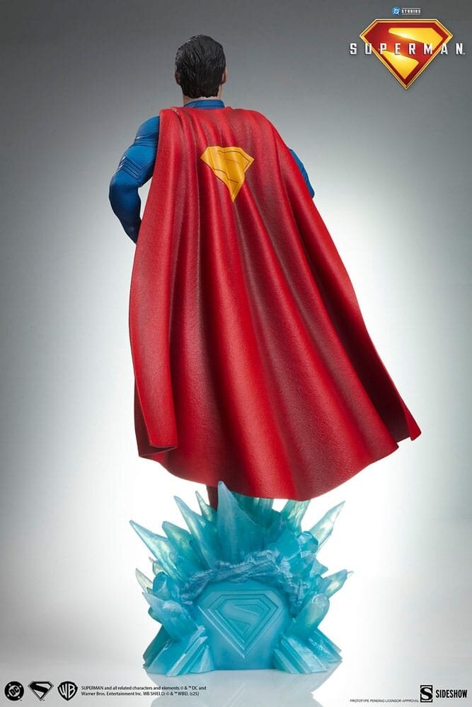 Sideshow Collectibles Superman (2025) Premium Format Statues Superman 61 cm & Krypto 23 cm