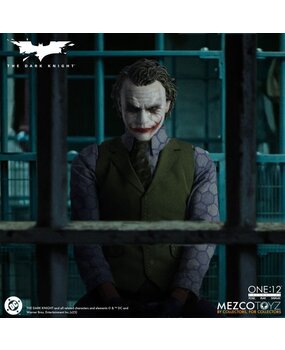 Mezco Toyz The Dark Knight Action Figure 1/12 Joker 17 cm Mezco Toyz The Dark Knight Action Figure 1/12 Joker 17 cm