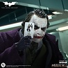 Mezco Toyz The Dark Knight Action Figure 1/12 Joker 17 cm