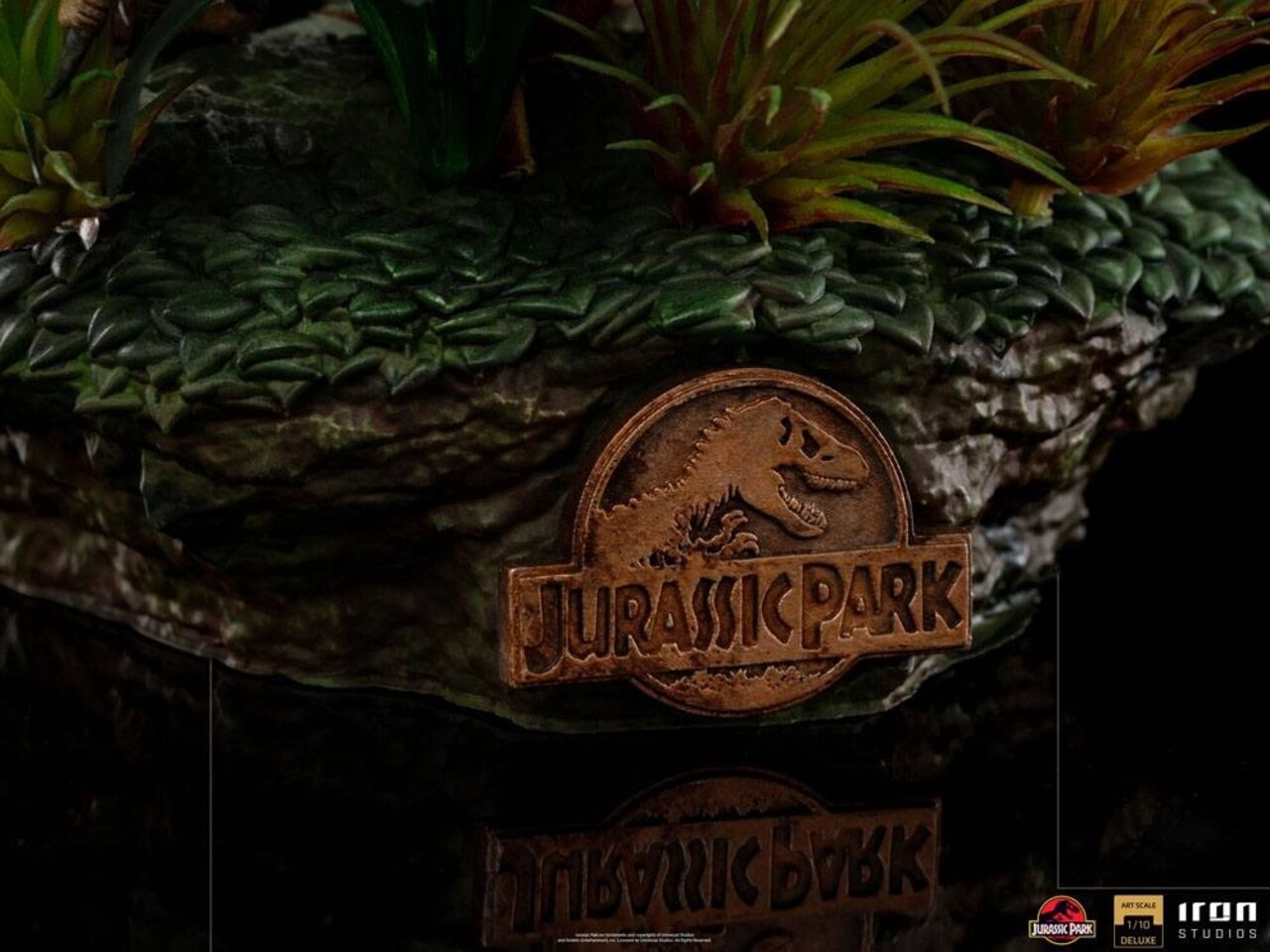 Iron Studios Jurassic Park Deluxe Art Scale Statue 1/10 Just The Two Raptors 20 cm Iron Studios Jurassic Park Deluxe Art Scale Statue 1/10 Just The Two Raptors 20 cm
