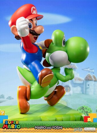 First 4 Figures Super Mario Statue Mario & Yoshi 48 cm First 4 Figures Super Mario Statue Mario & Yoshi 48 cm
