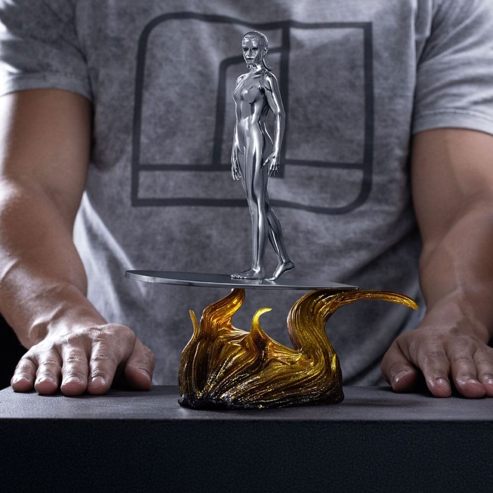 Iron Studios Fantastic Four Art Scale Statue 1/10 Silver Surfer 27 cm Iron Studios Fantastic Four Art Scale Statue 1/10 Silver Surfer 27 cm