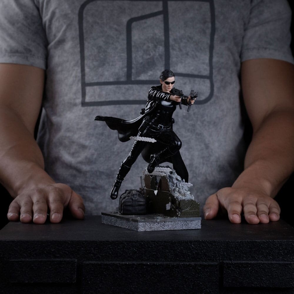 Iron Studios The Matrix Art Scale Statue 1/10 Trinity 22 cm Iron Studios The Matrix Art Scale Statue 1/10 Trinity 22 cm