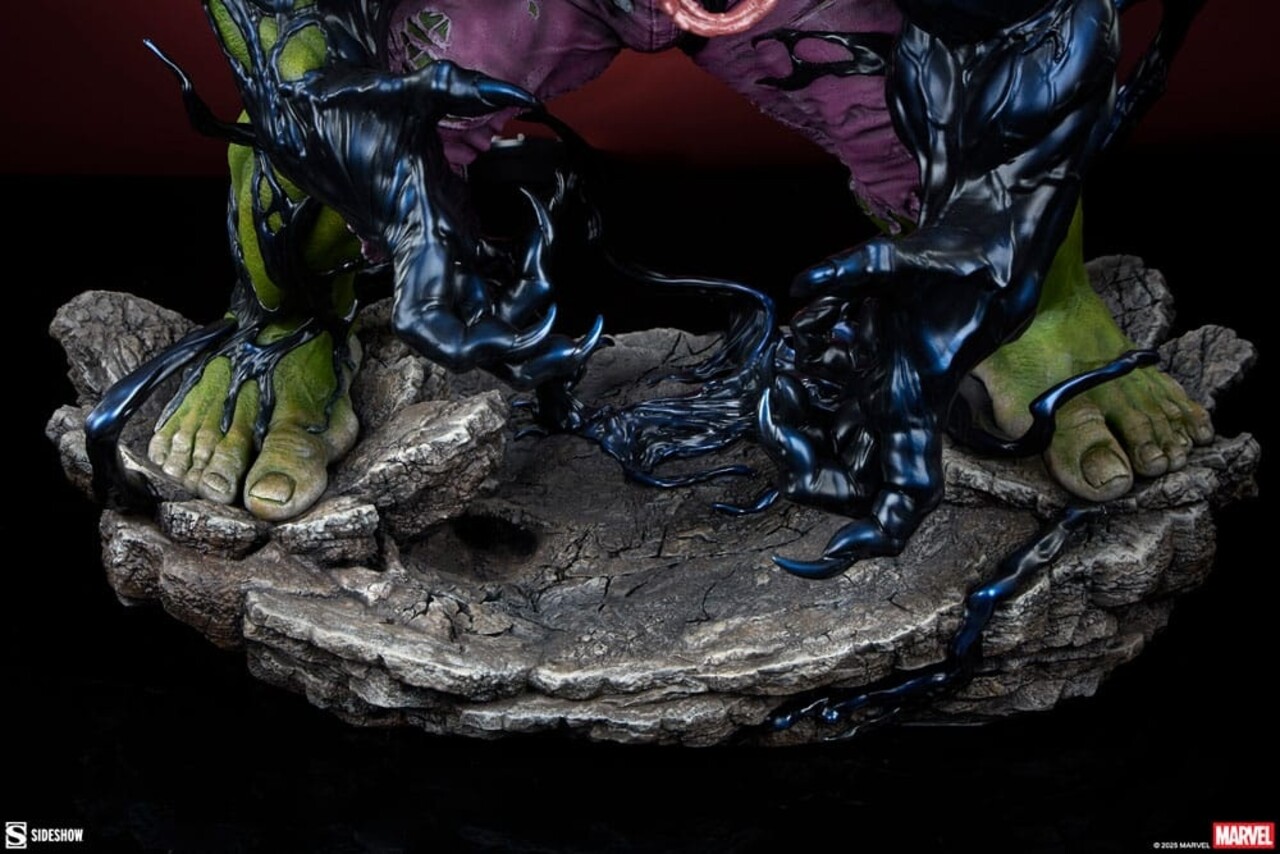 Sideshow Collectibles Marvel Premium Format Statue Venomized Hulk 63 cm Sideshow Collectibles Marvel Premium Format Statue Venomized Hulk 63 cm