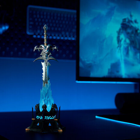 Blizzard World of Warcraft 20th Anniversary Frostmourne Collector's Edition Replica 28 cm Blizzard World of Warcraft 20th Anniversary Frostmourne Collector's Edition Replica 28 cm