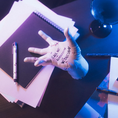 Grupo Erik Wednesday Thing 3D Pennenhouder + Schrijfset Grupo Erik Wednesday Thing 3D Pennenhouder + Schrijfset