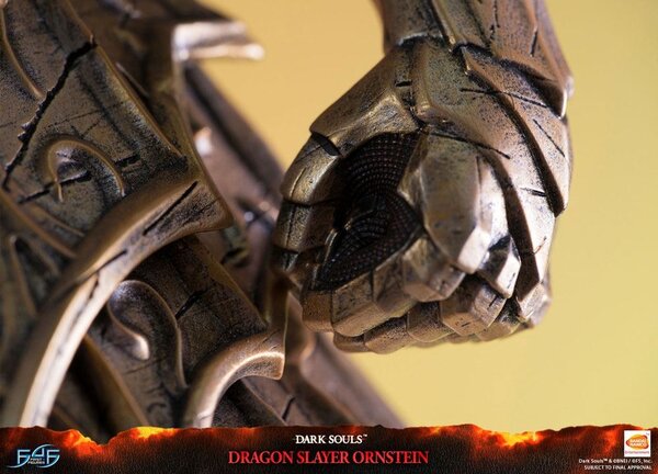 First 4 Figures Dark Souls Statue Dragon Slayer Ornstein 79 cm