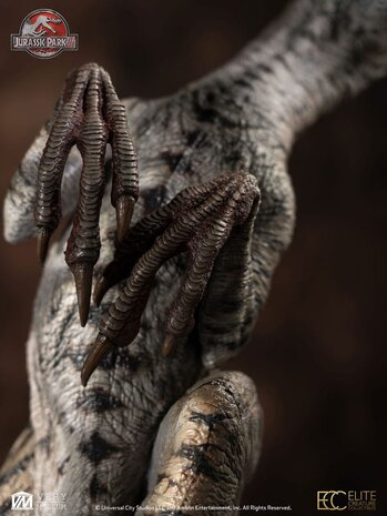 Elite Creature Collectibles Jurassic Park III Maquette 1/4 Female Velociraptor White Queen 103 cm Elite Creature Collectibles Jurassic Park III Maquette 1/4 Female Velociraptor White Queen 103 cm
