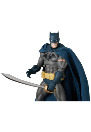 Medicom Toy DC Comics MAFEX Action Figure Batman Damage Ver. (Batman: Hush Ver.) 16 cm Medicom Toy DC Comics MAFEX Action Figure Batman Damage Ver. (Batman: Hush Ver.) 16 cm