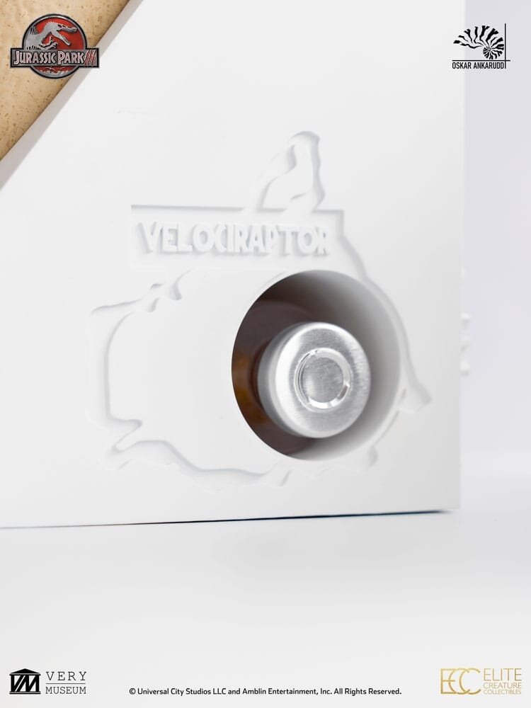 Elite Creature Collectibles Jurassic Park III ECC Elite Creature Line Statue White Queen Hatching Egg 13 cm