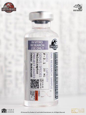 Elite Creature Collectibles Jurassic Park III ECC Elite Creature Line Statue White Queen Hatching Egg 13 cm