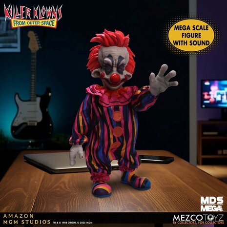 Mezco Toyz Killer Klowns from Outer Space MDS Mega Scale Plush Doll Rudy 38 cm