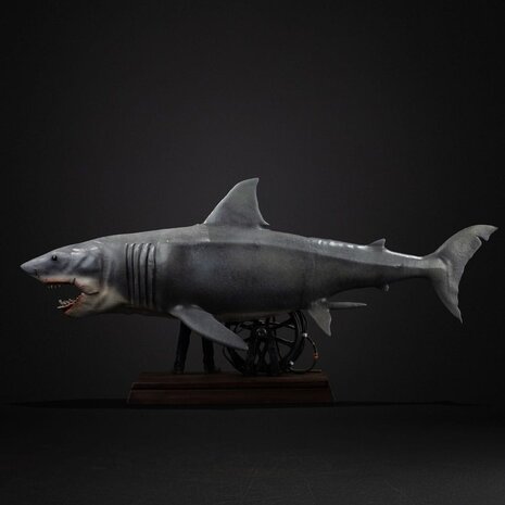 Iron Studios Jaws Deluxe Art Scale Statue 1/10 Steven Spielberg Jaws 50th Anniversary 27 cm