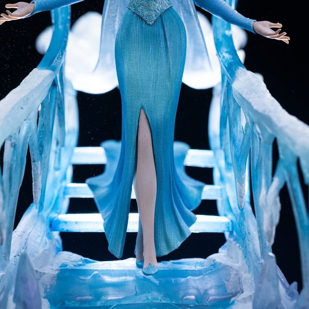 Iron Studios Frozen Art Scale Statue 1/10 Elsa 23 cm Iron Studios Frozen Art Scale Statue 1/10 Elsa 23 cm