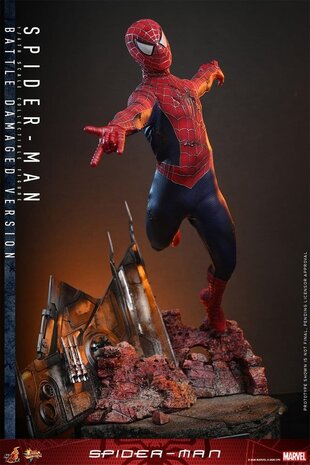 Hot Toys Spider-Man Action Figure 1/6 Spider-Man (Battle Damaged Version) 30 cm Hot Toys Spider-Man Action Figure 1/6 Spider-Man (Battle Damaged Version) 30 cm