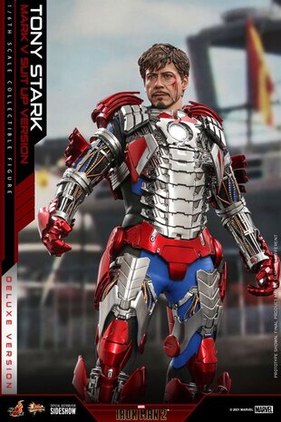 Hot Toys Iron Man 2 Action Figure 1/6 Tony Stark (Mark V Suit Up Version) Deluxe 31 cm