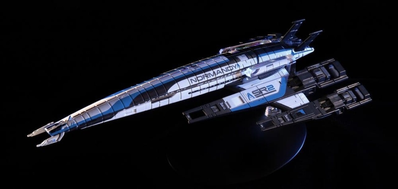 Master Replicas Mass Effect Die-Cast Normandy SR-2 22 cm Master Replicas Mass Effect Die-Cast Normandy SR-2 22 cm