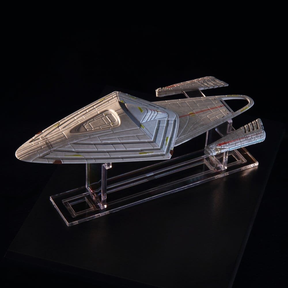 Master Replicas Star Trek Library Die-Cast U.S.S. Voyager NCC-74656-J 10 cm