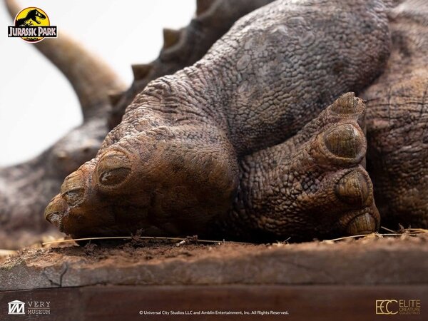 Elite Creature Collectibles Jurassic Park Maquette 1/8 Sick Triceratops 96 cm