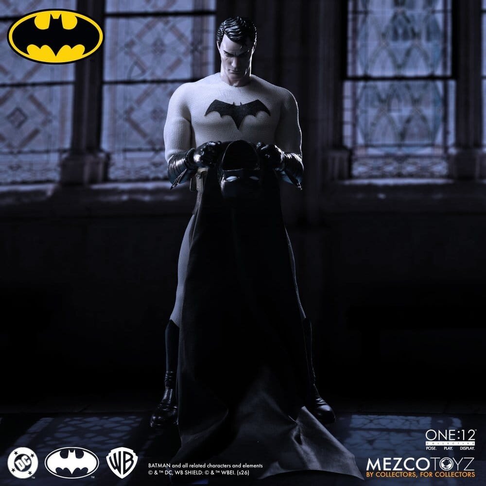 Mezco Toyz DC Comics Action Figure 1/12 Batman: Year One 17 cm Mezco Toyz DC Comics Action Figure 1/12 Batman: Year One 17 cm