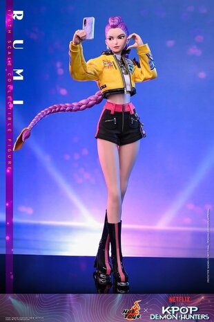 Hot Toys KPop Demon Hunters Action Figure 1/6 Rumi 28 cm