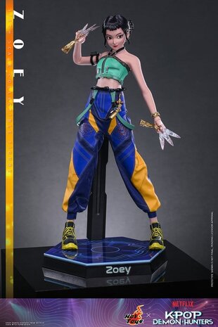 Hot Toys KPop Demon Hunters Action Figure 1/6 Zoey 27 cm