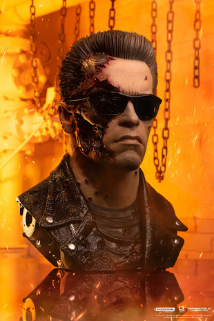 Pure Arts Terminator 2: Judgement Day Bust 1/1 T-800 Model 101 Battle Damaged Art Mask 47 cm Pure Arts Terminator 2: Judgement Day Bust 1/1 T-800 Model 101 Battle Damaged Art Mask 47 cm