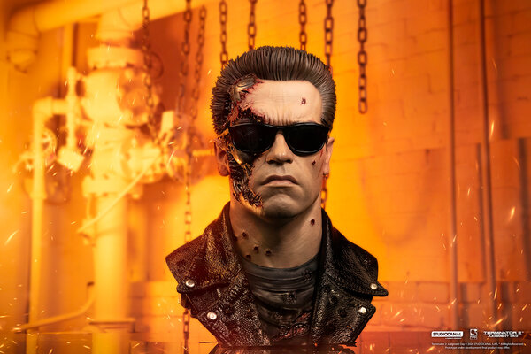 Pure Arts Terminator 2: Judgement Day Bust 1/1 T-800 Model 101 Battle Damaged Art Mask 47 cm Pure Arts Terminator 2: Judgement Day Bust 1/1 T-800 Model 101 Battle Damaged Art Mask 47 cm