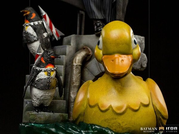 Iron Studios Batman Returns Deluxe Art Scale Statue 1/10 Penguin 33 cm Iron Studios Batman Returns Deluxe Art Scale Statue 1/10 Penguin 33 cm