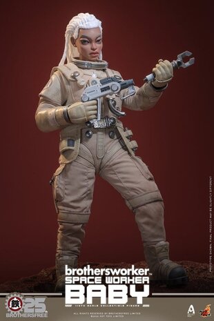 Hot Toys Brothersfree 1/6 Space Worker Baby (Brothersfree 25th Version) 28 cm