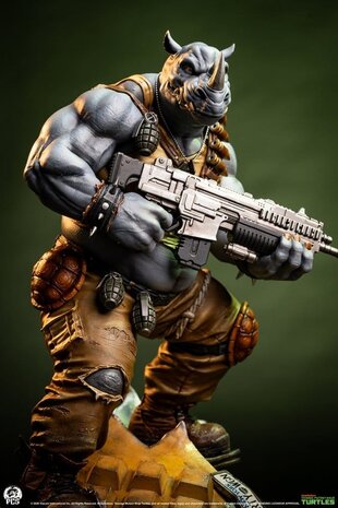 PCS Teenage Mutant Ninja Turtles Legends Statue 1/3 Rocksteady 69 cm