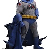 Hot Toys Batman: The Dark Knight Returns Action Figure 1/6 Batman (Battle Damaged Version) 32 cm Hot Toys Batman: The Dark Knight Returns Action Figure 1/6 Batman (Battle Damaged Version) 32 cm