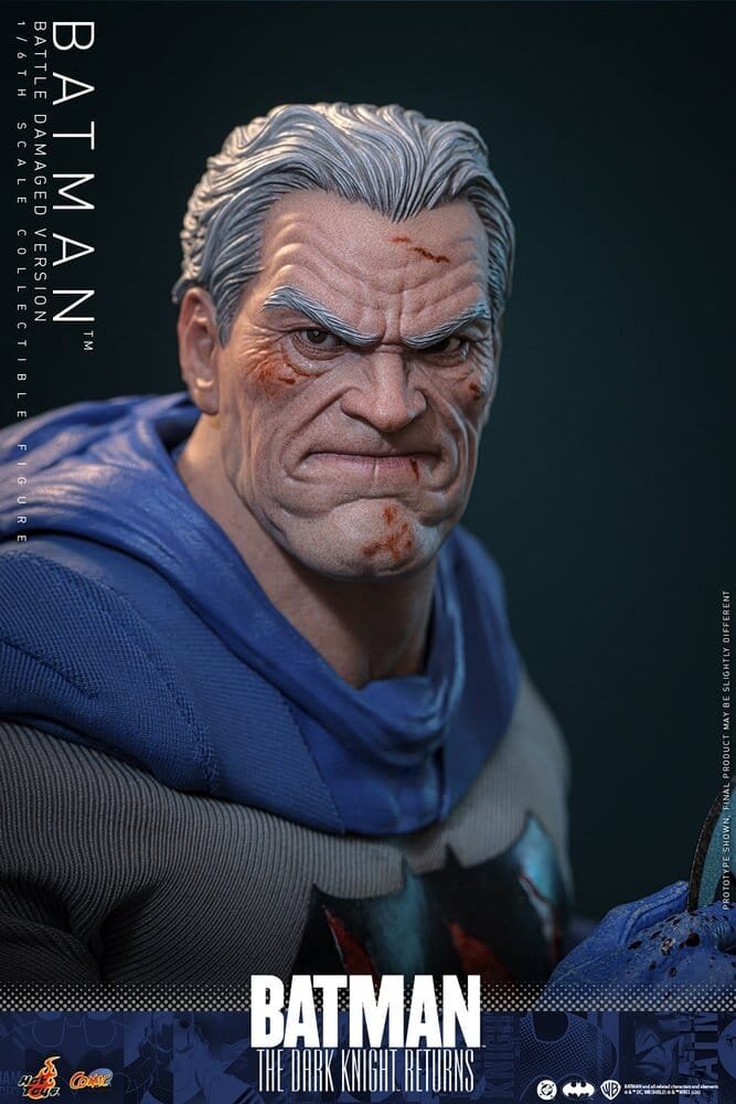 Hot Toys Batman: The Dark Knight Returns Action Figure 1/6 Batman (Battle Damaged Version) 32 cm Hot Toys Batman: The Dark Knight Returns Action Figure 1/6 Batman (Battle Damaged Version) 32 cm
