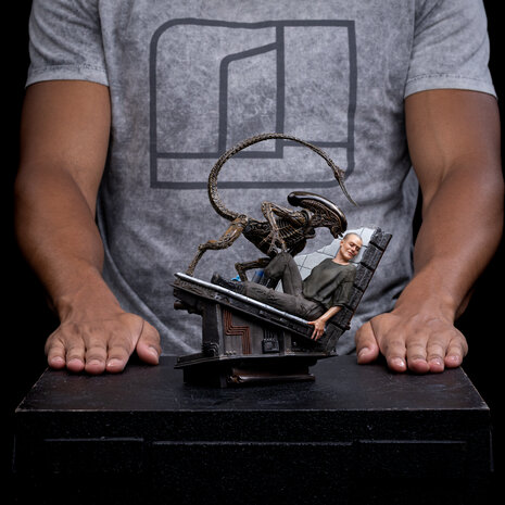 Iron Studios Alien 3 Art Scale Statue 1/10 Ellen Ripley and Dog Alien 23 cm