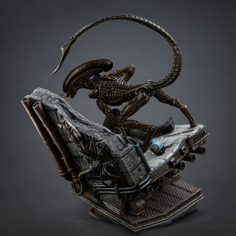 Iron Studios Alien 3 Art Scale Statue 1/10 Ellen Ripley and Dog Alien 23 cm