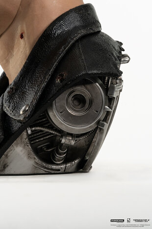 Pure Arts Terminator 2: Judgement Day Bust 1/1 T-800 Model 101 Battle Damaged Art Mask 47 cm