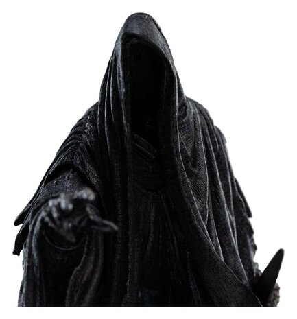 Weta Workshop The Lord of the Rings Mini Statue Ringwraith at the Prancing Pony 18 cm Weta Workshop The Lord of the Rings Mini Statue Ringwraith at the Prancing Pony 18 cm
