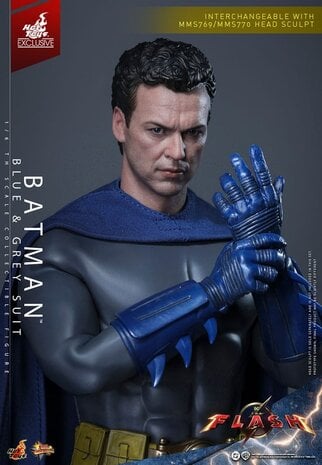 Sideshow Collectibles The Flash Action Figure 1/6 Batman (Blue & Grey Suit) Limited Edition Hot Toys Exclusive 30 cm